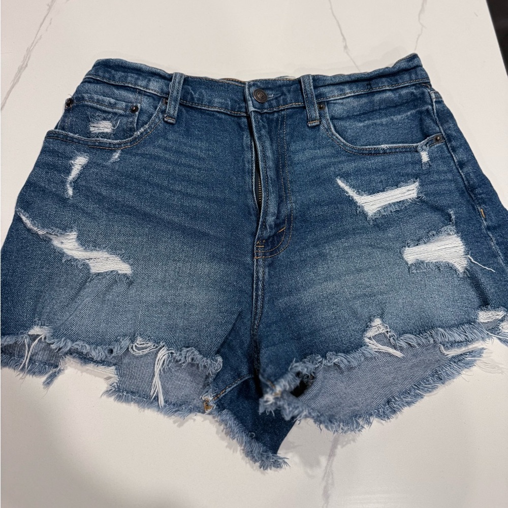 Abercrombie & Fitch • High Rise Curve Love Shorts